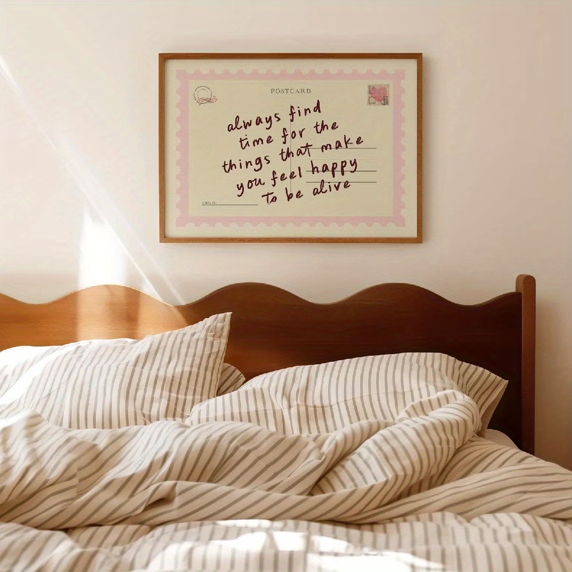 Retro Postcards That Encourage - огляд і ціна Interior Design Room